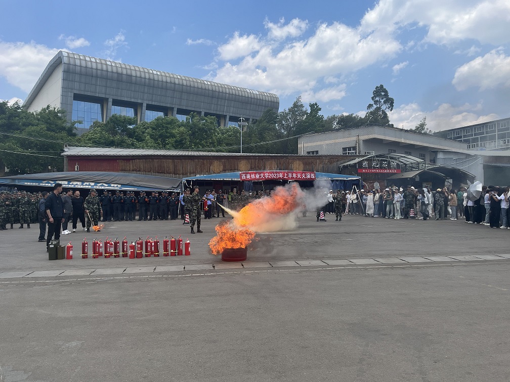 学校消防应急疏散演练取得圆满成功