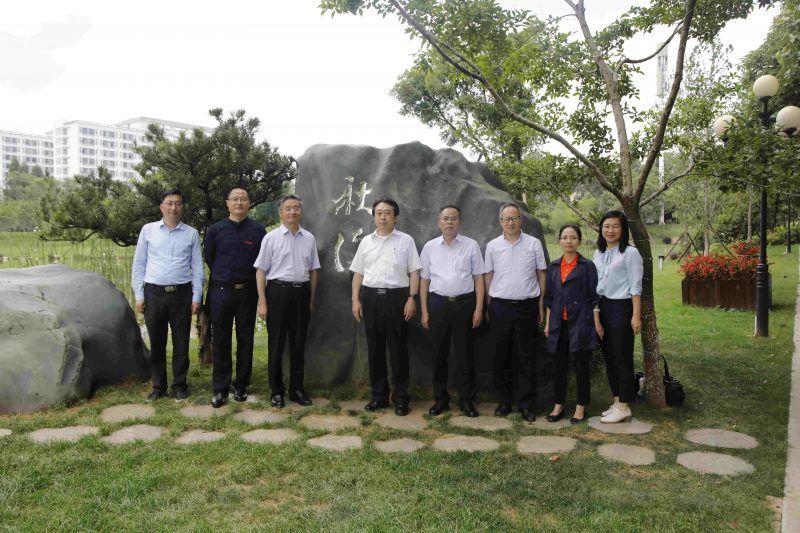 省委统战部常务副部长刘智同志到我校调研指导工作