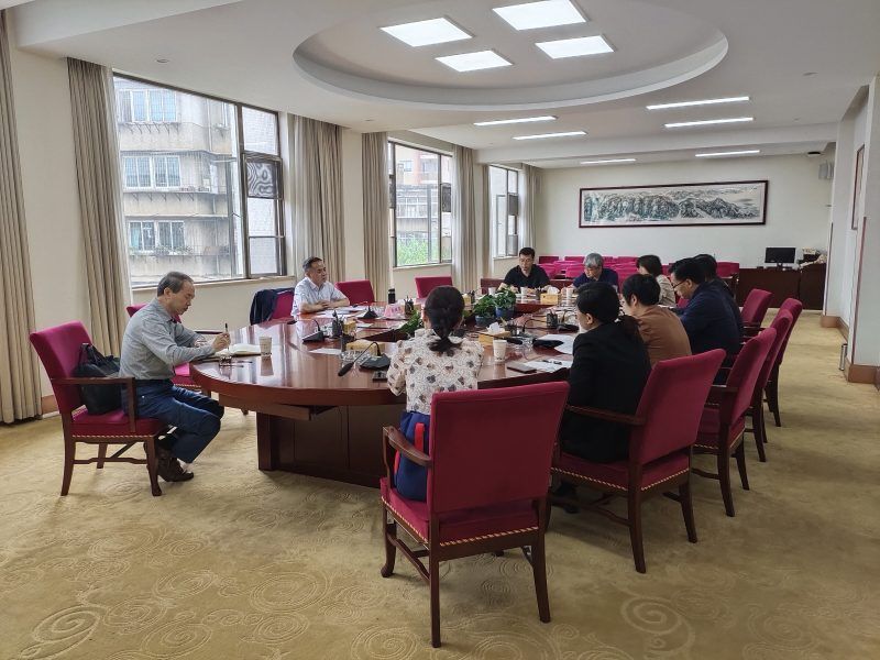 校长郭辉军对分管联系部门学院全面从严治党工作任务完成情况开展中期检查