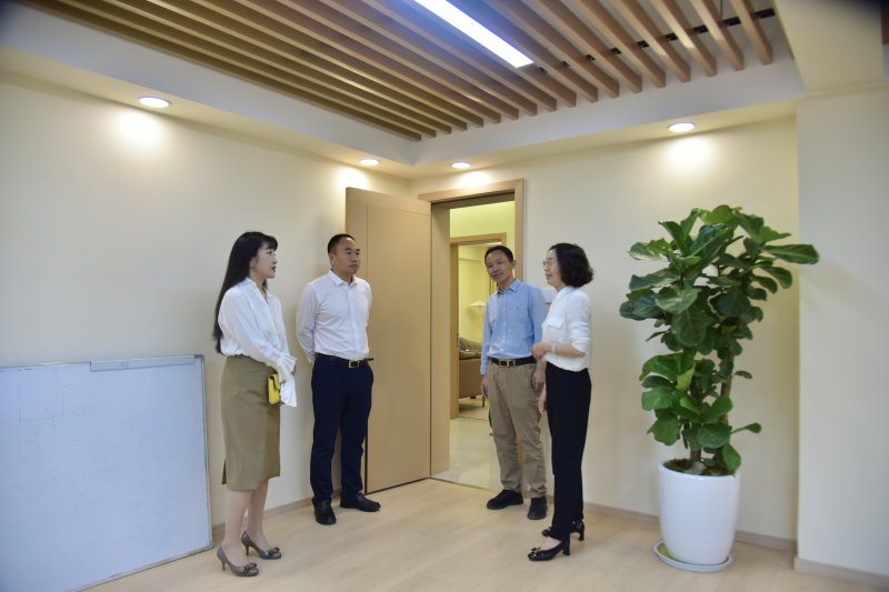 省委教育工委学工部到我校调研指导学生工作