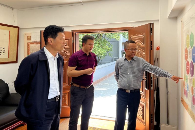 校领导到艺术博物馆走访调研