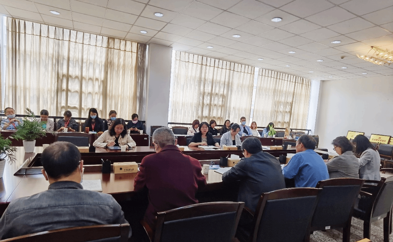 副校长何霞红到联系部门单位调研绩效工资分配改革工作